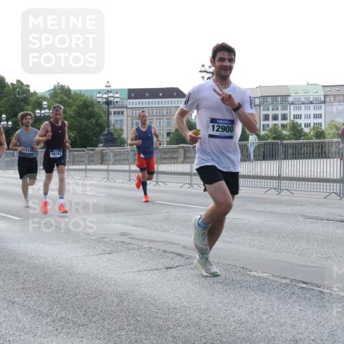 29.06.2025 - hella hamburg halbmarathon Lena Gebhardt http://msf.ph/oto/8271709 29.06.2025 09:45:00 Lombardsbrücke 14140, 11169, 18837, 19142, 12900, 1065, 1758, 1827, 2021, 2746, 3201, 3845, 3968, 4678, 5269, 5367, 6619, 6781, 7349, 8473, 8731, 9381, 10156, 10486, 10848, 11169, 12049, 12287, 12337, 12369, 12595, 12900, 13779, 13838, 13956, 14140, 14164, 14289, 15268, 15576, 15583, 15672, 15880, 15883, 16157, 16377, 16508, 16713, 16736, 16818, 17354, 17428, 18567, 18699, 19114 meine-sportfotos.de