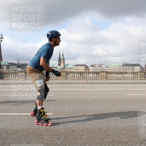 29.06.2025 - hella hamburg halbmarathon Lena Gebhardt http://msf.ph/oto/8271787 29.06.2025 09:04:52 Lombardsbrücke  meine-sportfotos.de