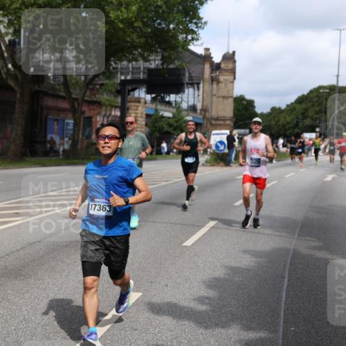 29.06.2025 - hella hamburg halbmarathon Yannick Fuchs http://msf.ph/oto/8271865 29.06.2025 10:37:02 20KM 1209, 1312, 1700, 2233, 4235, 4823, 5436, 6721, 6770, 7035, 7448, 7693, 7734, 7765, 7865, 9833, 10216, 10469, 11907, 12839, 13446, 13709, 13725, 14447, 14811, 14813, 15095, 15175, 15270, 15297, 15301, 15535, 16295, 16333, 16507, 16626, 16660, 16677, 17000, 17016, 17177, 17363, 17864, 17911, 18275, 18330, 18559, 18632, 18680, 18920 meine-sportfotos.de