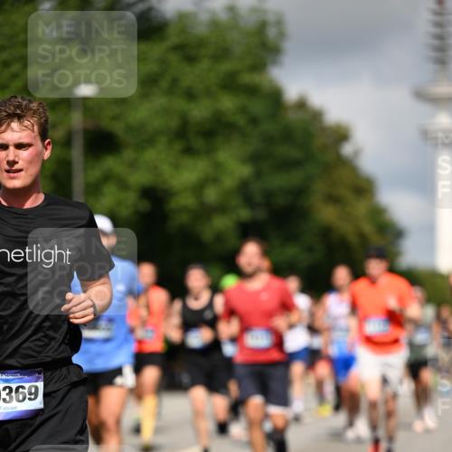 29.06.2025 - hella hamburg halbmarathon Dr. Thomas Lammeyer http://msf.ph/oto/8271958 29.06.2025 09:52:46 Kennedybrücke 1600, 1603, 2044, 2707, 2745, 2797, 2849, 2980, 3014, 3116, 4766, 5050, 5124, 5648, 6037, 6047, 6771, 7035, 7109, 7981, 8358, 9686, 10369, 11177, 11423 meine-sportfotos.de