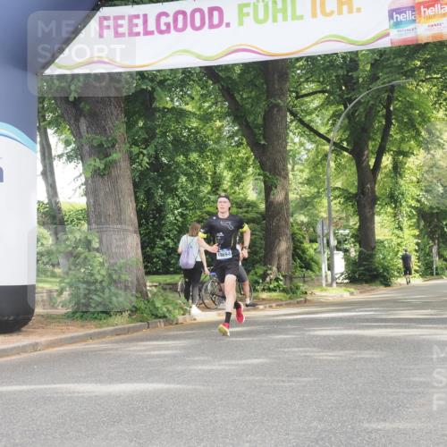 29.06.2025 - hella hamburg halbmarathon KatJ http://msf.ph/oto/8271962 29.06.2025 10:08:35 Zwischen KM18-KM19  meine-sportfotos.de