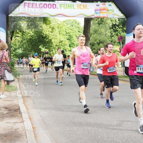 29.06.2025 - hella hamburg halbmarathon MichiJ http://msf.ph/oto/8272014 29.06.2025 10:55:58 Zwischen KM18-KM19 1406, 3025, 3262, 4663, 5176, 6028, 6083, 7802, 9845, 11582, 11611, 12653, 13285, 14270, 15858, 17439, 18910 meine-sportfotos.de