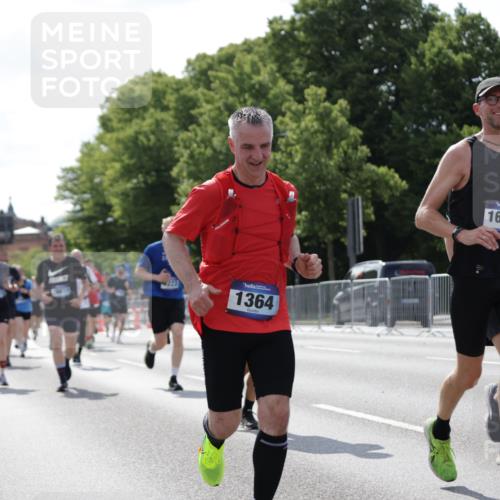 29.06.2025 - hella hamburg halbmarathon Jannik Wohlers http://msf.ph/oto/8272040 29.06.2025 10:01:37 Lombardsbrücke 1364, 1453, 3169, 4286, 5742, 6166, 6322, 6327, 6438, 6595, 7031, 7189, 7223, 7243, 9230, 9741, 9928, 10177, 10882, 11808, 11938, 12315, 12316, 12564, 12781, 12837, 14471, 14660, 14677, 15901, 16420, 16540, 16614, 16723, 16770, 17503, 17951, 17952, 18855, 19159, 19162 meine-sportfotos.de