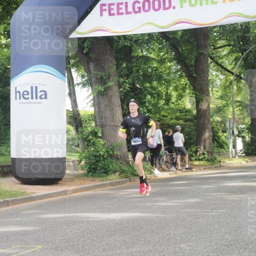29.06.2025 - hella hamburg halbmarathon KatJ http://msf.ph/oto/8272069 29.06.2025 10:08:35 Zwischen KM18-KM19  meine-sportfotos.de