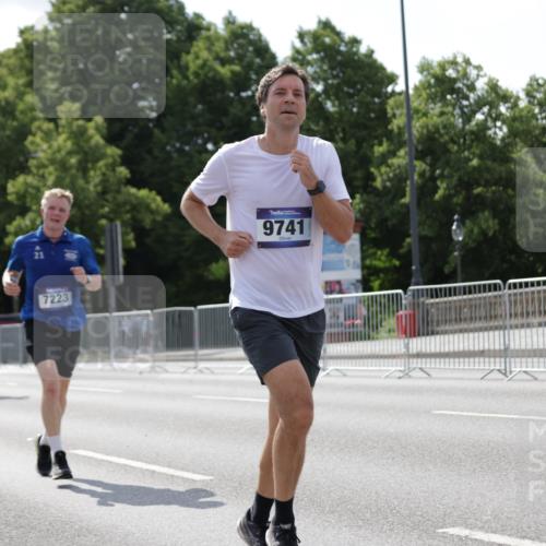 29.06.2025 - hella hamburg halbmarathon Jannik Wohlers http://msf.ph/oto/8272081 29.06.2025 10:01:38 Lombardsbrücke 1364, 1432, 1453, 3169, 4286, 4985, 5742, 6166, 6322, 6327, 6438, 6595, 7031, 7189, 7223, 7243, 9230, 9741, 9928, 10177, 10882, 11938, 12315, 12316, 12564, 12781, 12837, 14471, 14660, 14677, 15901, 16420, 16540, 16614, 16723, 16770, 17503, 17951, 17952, 18855, 19159, 19162 meine-sportfotos.de