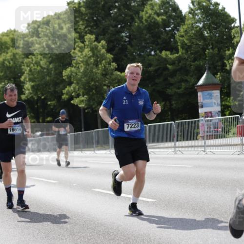 29.06.2025 - hella hamburg halbmarathon Jannik Wohlers http://msf.ph/oto/8272088 29.06.2025 10:01:39 Lombardsbrücke 1364, 1432, 1453, 3169, 4286, 4985, 5742, 6166, 6322, 6327, 6438, 6595, 7031, 7189, 7223, 7243, 9230, 9741, 9928, 10177, 11938, 12315, 12316, 12564, 12781, 12837, 14471, 14660, 14677, 15901, 16420, 16540, 16614, 16723, 16770, 17503, 17951, 17952, 18855, 19159, 19162, 19240 meine-sportfotos.de
