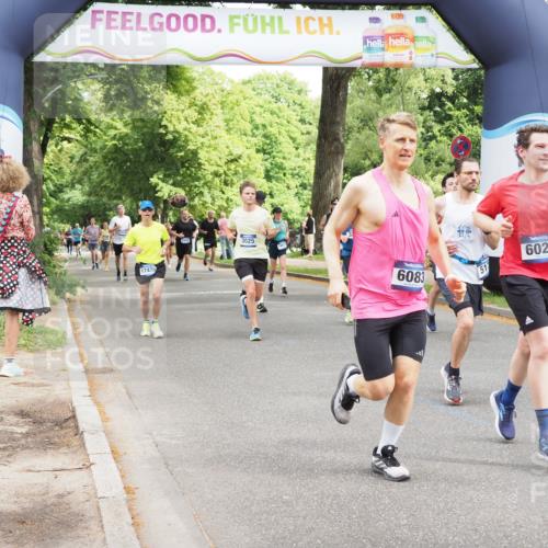29.06.2025 - hella hamburg halbmarathon MichiJ http://msf.ph/oto/8272089 29.06.2025 10:55:58 Zwischen KM18-KM19 1406, 3025, 3262, 4663, 5176, 6028, 6083, 7802, 9845, 11582, 11611, 12653, 13285, 14270, 15858, 17439, 18910 meine-sportfotos.de