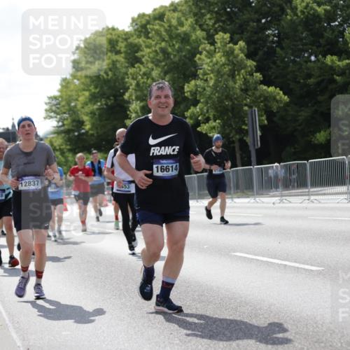 29.06.2025 - hella hamburg halbmarathon Jannik Wohlers http://msf.ph/oto/8272117 29.06.2025 10:01:40 Lombardsbrücke 1364, 1432, 1453, 3169, 4286, 4985, 5742, 6166, 6322, 6327, 6438, 6595, 7031, 7189, 7223, 7243, 9741, 9928, 10177, 11938, 12315, 12316, 12491, 12564, 12781, 12837, 14471, 14660, 14677, 15901, 16420, 16540, 16614, 16723, 16770, 17503, 17951, 17952, 19159, 19162, 19240 meine-sportfotos.de