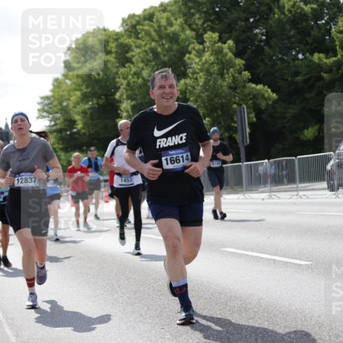29.06.2025 - hella hamburg halbmarathon Jannik Wohlers http://msf.ph/oto/8272136 29.06.2025 10:01:40 Lombardsbrücke 1364, 1432, 1453, 3169, 4286, 4985, 5742, 6166, 6322, 6327, 6438, 6595, 7031, 7189, 7223, 7243, 9741, 9928, 10177, 11938, 12315, 12316, 12491, 12564, 12781, 12837, 14471, 14660, 14677, 15901, 16420, 16540, 16614, 16723, 16770, 17503, 17951, 17952, 19159, 19162, 19240 meine-sportfotos.de