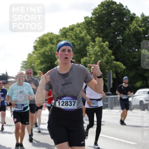 29.06.2025 - hella hamburg halbmarathon Jannik Wohlers http://msf.ph/oto/8272193 29.06.2025 10:01:41 Lombardsbrücke 1364, 1432, 1453, 3169, 4286, 4985, 5742, 6166, 6322, 6327, 6595, 7031, 7189, 7223, 7243, 9156, 9353, 9741, 9928, 10177, 11554, 11938, 12315, 12316, 12491, 12781, 12837, 14471, 14660, 14677, 15901, 16420, 16540, 16614, 16723, 16770, 17503, 17951, 17952, 18130, 19159, 19162, 19240 meine-sportfotos.de
