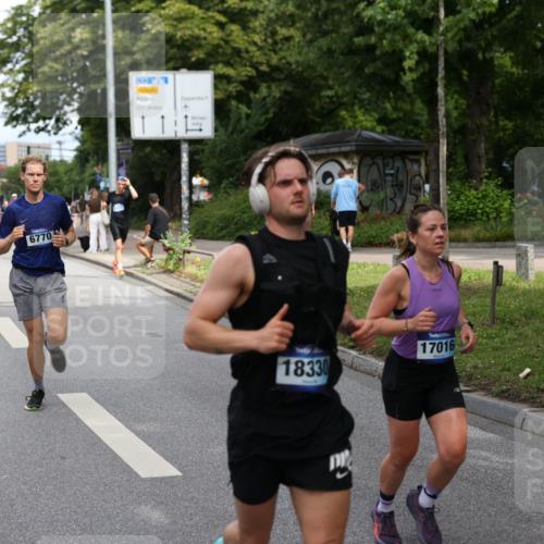 29.06.2025 - hella hamburg halbmarathon Yannick Fuchs http://msf.ph/oto/8272198 29.06.2025 10:37:03 20KM 1312, 1353, 1700, 2233, 4235, 4823, 5436, 6721, 6770, 7035, 7448, 7693, 7734, 7765, 7865, 9371, 9833, 10216, 10469, 11907, 12839, 13446, 13725, 14447, 14560, 14811, 14813, 15095, 15175, 15270, 15297, 15301, 15535, 16295, 16333, 16507, 16626, 16660, 16677, 17000, 17016, 17177, 17363, 17733, 17864, 17911, 18275, 18330, 18559, 18632, 18680, 18920 meine-sportfotos.de