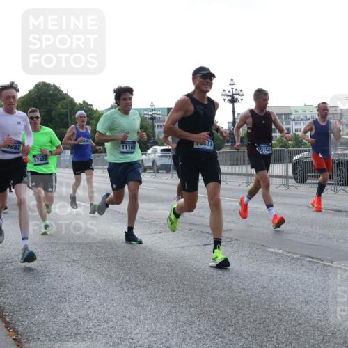 29.06.2025 - hella hamburg halbmarathon Lena Gebhardt http://msf.ph/oto/8272378 29.06.2025 09:45:01 Lombardsbrücke 2746, 5883, 0486, 11169, 37, 17428, 19142, 1065, 1758, 1827, 2021, 2746, 3201, 3845, 3968, 4678, 5269, 5367, 6619, 6781, 7349, 8473, 8731, 9381, 10156, 10486, 10848, 11169, 12049, 12287, 12337, 12369, 12595, 12900, 13838, 13956, 14140, 14164, 14289, 15268, 15576, 15583, 15672, 15880, 15883, 16157, 16377, 16508, 16713, 16736, 16818, 17354, 17428, 18567, 18699, 19114 meine-sportfotos.de