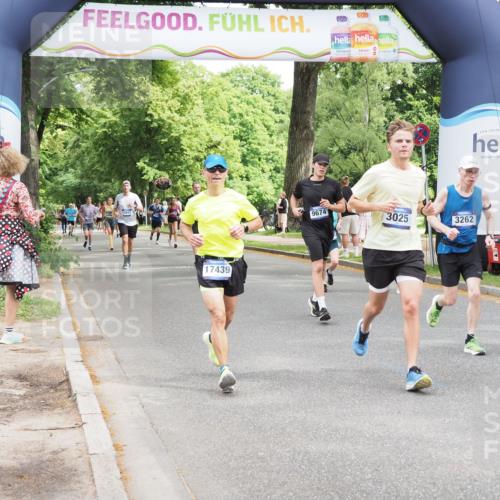 29.06.2025 - hella hamburg halbmarathon MichiJ http://msf.ph/oto/8272395 29.06.2025 10:56:00 Zwischen KM18-KM19 1406, 3025, 3262, 4663, 5176, 6028, 6083, 7802, 9674, 9845, 11611, 12653, 13285, 14270, 15858, 17439, 18617 meine-sportfotos.de