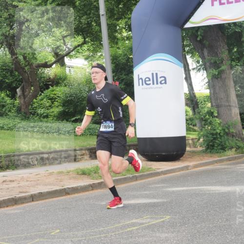29.06.2025 - hella hamburg halbmarathon KatJ http://msf.ph/oto/8272400 29.06.2025 10:08:37 Zwischen KM18-KM19  meine-sportfotos.de