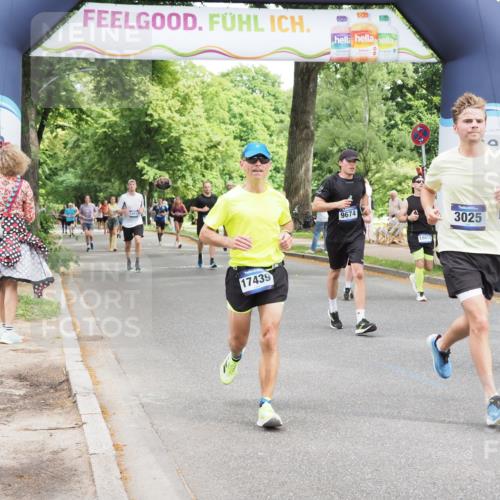 29.06.2025 - hella hamburg halbmarathon MichiJ http://msf.ph/oto/8272455 29.06.2025 10:56:00 Zwischen KM18-KM19 1406, 3025, 3262, 4663, 5176, 6028, 6083, 7802, 9674, 9845, 11611, 12653, 13285, 14270, 15858, 17439, 18617 meine-sportfotos.de