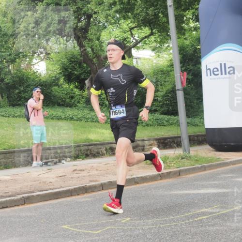 29.06.2025 - hella hamburg halbmarathon KatJ http://msf.ph/oto/8272487 29.06.2025 10:08:37 Zwischen KM18-KM19  meine-sportfotos.de