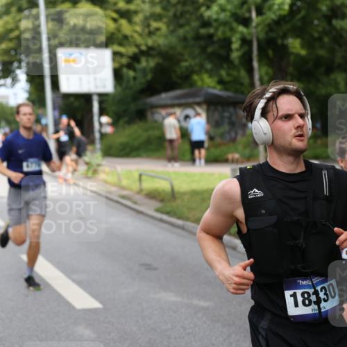 29.06.2025 - hella hamburg halbmarathon Yannick Fuchs http://msf.ph/oto/8272524 29.06.2025 10:37:03 20KM 1312, 1353, 1700, 2233, 4235, 4823, 5436, 6721, 6770, 7035, 7448, 7693, 7734, 7765, 7865, 9371, 9833, 10216, 10469, 11907, 12839, 13446, 13725, 14447, 14560, 14811, 14813, 15095, 15175, 15270, 15297, 15301, 15535, 16295, 16333, 16507, 16626, 16660, 16677, 17000, 17016, 17177, 17363, 17733, 17864, 17911, 18275, 18330, 18559, 18632, 18680, 18920 meine-sportfotos.de