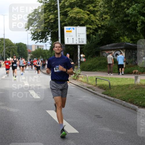 29.06.2025 - hella hamburg halbmarathon Yannick Fuchs http://msf.ph/oto/8272549 29.06.2025 10:37:04 20KM 1312, 1353, 1700, 2233, 4235, 4823, 5436, 6721, 6770, 7035, 7448, 7693, 7734, 7765, 7865, 9371, 9833, 10216, 10469, 11907, 12839, 13446, 14447, 14560, 14811, 14813, 15095, 15175, 15270, 15297, 15301, 15535, 16295, 16333, 16507, 16626, 16660, 16677, 17000, 17016, 17177, 17363, 17733, 17864, 17911, 18275, 18330, 18559, 18632, 18659, 18680, 18920 meine-sportfotos.de