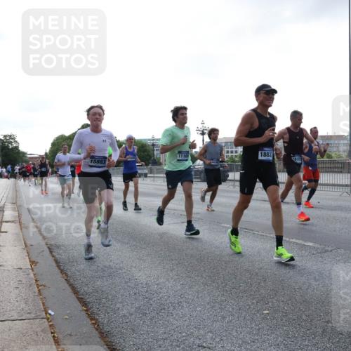 29.06.2025 - hella hamburg halbmarathon Lena Gebhardt http://msf.ph/oto/8272561 29.06.2025 09:45:02 Lombardsbrücke 11169, 18837, 486, 19142, 15883, 1065, 1758, 1827, 2021, 2746, 3201, 3845, 3968, 4678, 5269, 5367, 6619, 6781, 7349, 8473, 8731, 9381, 10156, 10486, 10848, 11169, 12049, 12287, 12337, 12369, 12595, 12900, 13838, 13956, 14140, 14164, 14289, 15268, 15576, 15583, 15672, 15880, 15883, 16157, 16377, 16508, 16713, 16736, 16818, 17354, 17428, 18567, 18699 meine-sportfotos.de