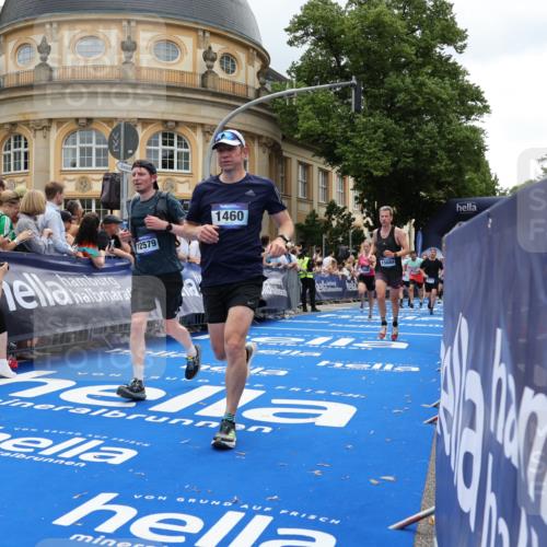 29.06.2025 - hella hamburg halbmarathon Strokosch-Dieckow http://msf.ph/oto/8272591 29.06.2025 10:47:08 Ziel 1460, 2623, 4093, 4377, 5472, 6134, 6373, 6700, 6716, 7480, 7908, 9794, 10208, 10211, 12579, 13007, 13672, 14783, 15684, 17718, 17915, 18856 meine-sportfotos.de