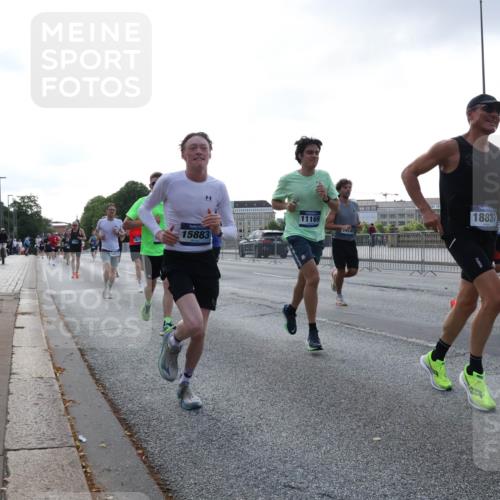 29.06.2025 - hella hamburg halbmarathon Lena Gebhardt http://msf.ph/oto/8272609 29.06.2025 09:45:02 Lombardsbrücke 11169, 18837, 15883, 1873, 1065, 1758, 1827, 2021, 2746, 3201, 3845, 3968, 4678, 5269, 5367, 6619, 6781, 7349, 8473, 8731, 9381, 10156, 10486, 10848, 11169, 12049, 12287, 12337, 12369, 12595, 12900, 13838, 13956, 14140, 14164, 14289, 15268, 15576, 15583, 15672, 15880, 15883, 16157, 16377, 16508, 16713, 16736, 16818, 17354, 17428, 18567, 18699 meine-sportfotos.de
