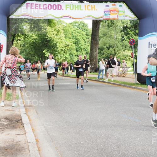 29.06.2025 - hella hamburg halbmarathon MichiJ http://msf.ph/oto/8272656 29.06.2025 10:56:02 Zwischen KM18-KM19 1406, 2942, 3025, 3262, 5176, 6028, 6083, 9674, 12653, 15012, 15858, 17439, 18616, 18617 meine-sportfotos.de
