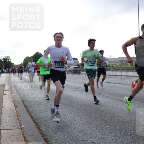 29.06.2025 - hella hamburg halbmarathon Lena Gebhardt http://msf.ph/oto/8272683 29.06.2025 09:45:03 Lombardsbrücke 18871, 15883, 11169, 17428, 187, 1414, 18837, 1065, 1758, 1827, 2021, 2746, 3201, 3845, 4678, 5269, 5367, 6619, 6781, 7349, 8473, 8731, 9381, 10156, 10486, 10848, 11169, 12049, 12287, 12337, 12369, 12595, 12900, 13838, 13956, 14140, 14164, 14289, 15268, 15576, 15583, 15672, 15880, 15883, 16157, 16377, 16508, 16713, 16736, 16818, 17354, 17428, 18567, 18699 meine-sportfotos.de