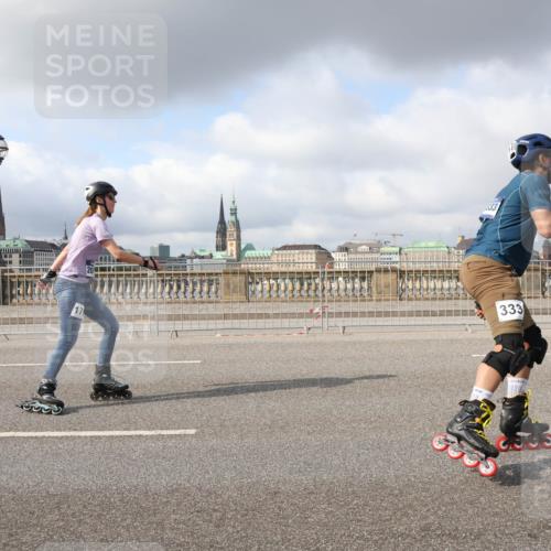 29.06.2025 - hella hamburg halbmarathon Lena Gebhardt http://msf.ph/oto/8272690 29.06.2025 09:04:53 Lombardsbrücke  meine-sportfotos.de
