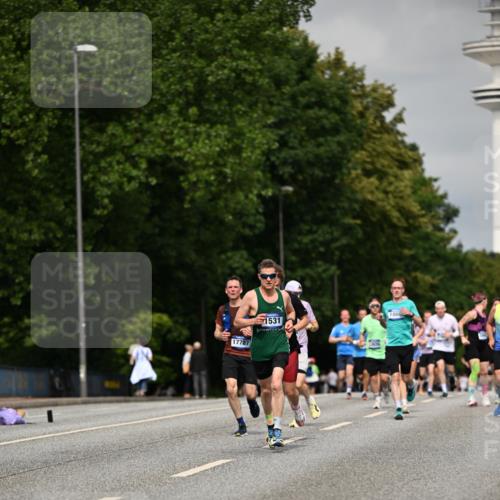 29.06.2025 - hella hamburg halbmarathon Dr. Thomas Lammeyer http://msf.ph/oto/8272701 29.06.2025 10:15:15 Kennedybrücke 1166, 1531, 1866, 1992, 4227, 5379, 5440, 5990, 5991, 8807, 8810, 9169, 9191, 10372, 11321 meine-sportfotos.de