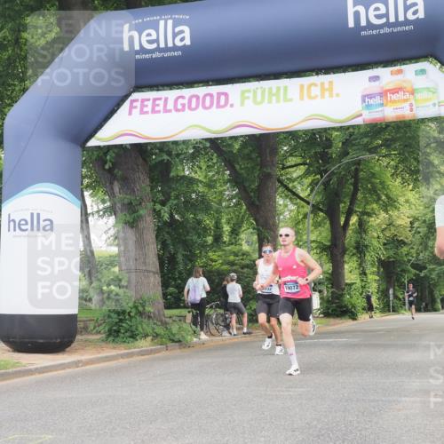 29.06.2025 - hella hamburg halbmarathon KatJ http://msf.ph/oto/8272776 29.06.2025 10:08:58 Zwischen KM18-KM19  meine-sportfotos.de