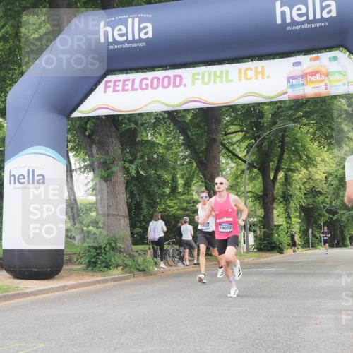 29.06.2025 - hella hamburg halbmarathon KatJ http://msf.ph/oto/8272814 29.06.2025 10:08:58 Zwischen KM18-KM19  meine-sportfotos.de