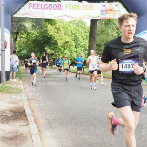 29.06.2025 - hella hamburg halbmarathon MichiJ http://msf.ph/oto/8272951 29.06.2025 10:31:25 Zwischen KM18-KM19 4080, 5011, 5506, 7026, 7865, 9534, 10251, 14813, 16224, 16333, 16648, 17403, 17516, 18680, 19009 meine-sportfotos.de