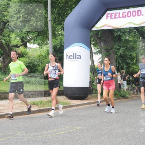 29.06.2025 - hella hamburg halbmarathon KatJ http://msf.ph/oto/8272968 29.06.2025 10:40:02 Zwischen KM18-KM19 1706, 2444, 3208, 3209, 5169, 5194, 6390, 7130, 7786, 8390, 8447 meine-sportfotos.de