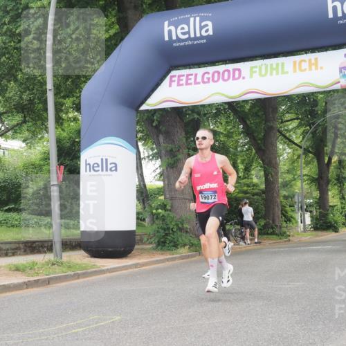29.06.2025 - hella hamburg halbmarathon KatJ http://msf.ph/oto/8273009 29.06.2025 10:08:59 Zwischen KM18-KM19  meine-sportfotos.de