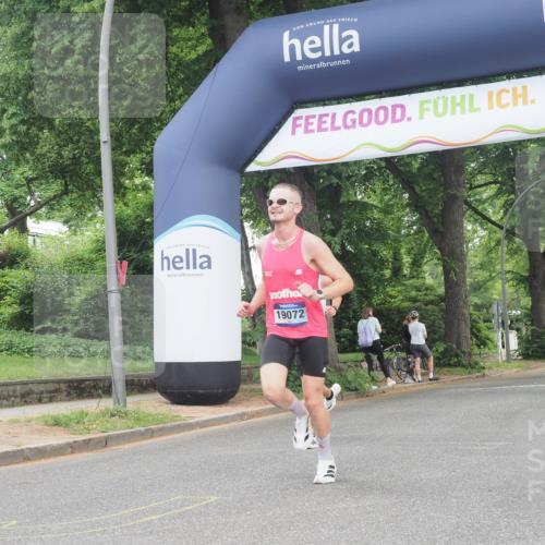 29.06.2025 - hella hamburg halbmarathon KatJ http://msf.ph/oto/8273048 29.06.2025 10:08:59 Zwischen KM18-KM19  meine-sportfotos.de