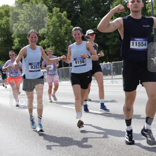 29.06.2025 - hella hamburg halbmarathon Jannik Wohlers http://msf.ph/oto/8273187 29.06.2025 10:01:49 Lombardsbrücke 1432, 1453, 2142, 2322, 2323, 3169, 4985, 5763, 6166, 6295, 6322, 7031, 7223, 7243, 9020, 9021, 9156, 9353, 9741, 9928, 10866, 11554, 11871, 11938, 12315, 12316, 12491, 12837, 14574, 14660, 14677, 14838, 15008, 15901, 16420, 16614, 16634, 16723, 18130, 18240, 19162, 19240 meine-sportfotos.de