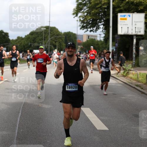 29.06.2025 - hella hamburg halbmarathon Yannick Fuchs http://msf.ph/oto/8273194 29.06.2025 10:37:08 20KM 1312, 1353, 1675, 1700, 2233, 4235, 5011, 5436, 6770, 7035, 7448, 7734, 7765, 7865, 9364, 9371, 9534, 9833, 10216, 10469, 11907, 12839, 13446, 14226, 14447, 14560, 14813, 15095, 15175, 15255, 15270, 15297, 15301, 15535, 16295, 16333, 16626, 16660, 16677, 17000, 17177, 17733, 17864, 17911, 18275, 18304, 18559, 18632, 18659, 18680, 18920 meine-sportfotos.de
