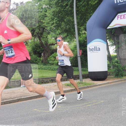 29.06.2025 - hella hamburg halbmarathon KatJ http://msf.ph/oto/8273211 29.06.2025 10:09:00 Zwischen KM18-KM19  meine-sportfotos.de