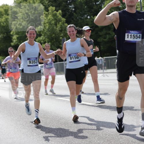 29.06.2025 - hella hamburg halbmarathon Jannik Wohlers http://msf.ph/oto/8273232 29.06.2025 10:01:49 Lombardsbrücke 1432, 1453, 2142, 2322, 2323, 3169, 4985, 5763, 6166, 6295, 6322, 7031, 7223, 7243, 9020, 9021, 9156, 9353, 9741, 9928, 10866, 11554, 11871, 11938, 12315, 12316, 12491, 12837, 14574, 14660, 14677, 14838, 15008, 15901, 16420, 16614, 16634, 16723, 18130, 18240, 19162, 19240 meine-sportfotos.de