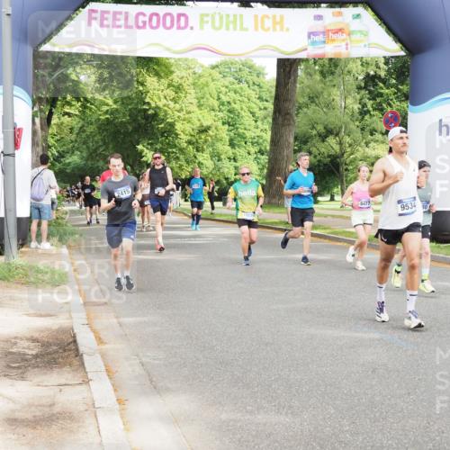 29.06.2025 - hella hamburg halbmarathon MichiJ http://msf.ph/oto/8273239 29.06.2025 10:31:26 Zwischen KM18-KM19 4080, 5011, 5477, 7026, 7865, 9534, 10099, 10251, 14813, 16224, 16648, 17403, 17516, 18680, 19009 meine-sportfotos.de