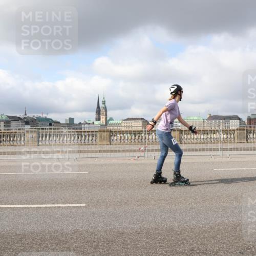 29.06.2025 - hella hamburg halbmarathon Lena Gebhardt http://msf.ph/oto/8273246 29.06.2025 09:04:53 Lombardsbrücke  meine-sportfotos.de