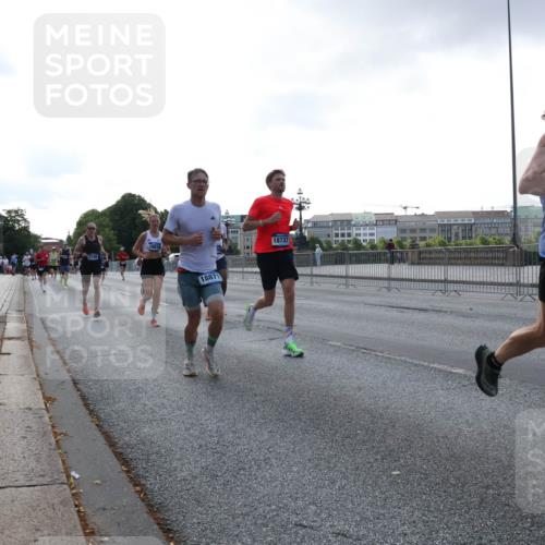 29.06.2025 - hella hamburg halbmarathon Lena Gebhardt http://msf.ph/oto/8273305 29.06.2025 09:45:04 Lombardsbrücke 16818, 18871, 18737, 1065, 1758, 1827, 2021, 2746, 3201, 3845, 4678, 5269, 5367, 6619, 6781, 7349, 8473, 8731, 9381, 10156, 10486, 10848, 11169, 12049, 12287, 12337, 12369, 12595, 12900, 13838, 13956, 14140, 14164, 14289, 15268, 15576, 15583, 15672, 15880, 15883, 16157, 16377, 16508, 16713, 16736, 16818, 17354, 17428, 18567 meine-sportfotos.de