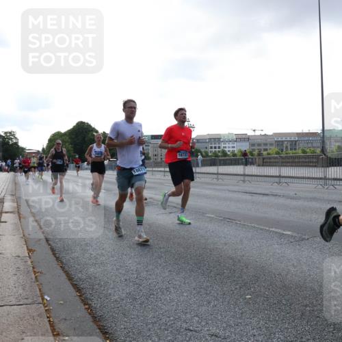 29.06.2025 - hella hamburg halbmarathon Lena Gebhardt http://msf.ph/oto/8273346 29.06.2025 09:45:04 Lombardsbrücke 2746, 18871, 18737, 1048, 1065, 1758, 1827, 2021, 2746, 3201, 3845, 4678, 5269, 5367, 6619, 6781, 7349, 8473, 8731, 9381, 10156, 10486, 10848, 11169, 12049, 12287, 12337, 12369, 12595, 12900, 13838, 13956, 14140, 14164, 14289, 15268, 15576, 15583, 15672, 15880, 15883, 16157, 16377, 16508, 16713, 16736, 16818, 17354, 17428, 18567 meine-sportfotos.de