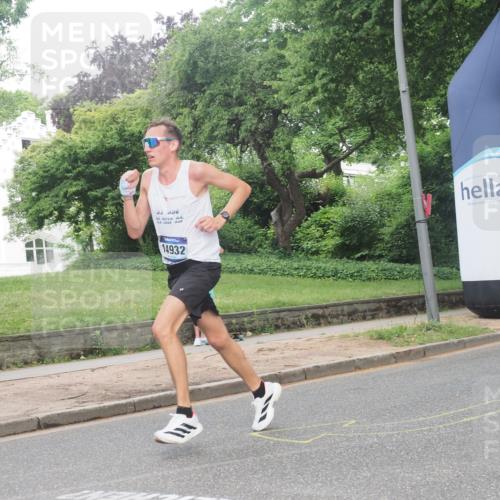 29.06.2025 - hella hamburg halbmarathon KatJ http://msf.ph/oto/8273375 29.06.2025 10:09:00 Zwischen KM18-KM19  meine-sportfotos.de