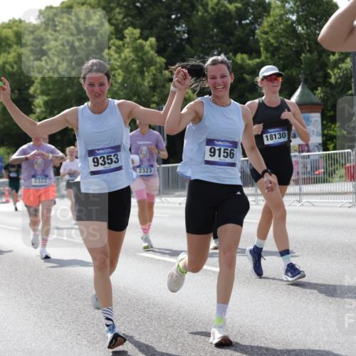 29.06.2025 - hella hamburg halbmarathon Jannik Wohlers http://msf.ph/oto/8273396 29.06.2025 10:01:50 Lombardsbrücke 1254, 1432, 1453, 2142, 2322, 2323, 3169, 4985, 5763, 6166, 6295, 6322, 7031, 7223, 7243, 9020, 9021, 9156, 9353, 9741, 9928, 10866, 11554, 11871, 11938, 12315, 12316, 12491, 12837, 14574, 14838, 15008, 15901, 16614, 16634, 16723, 18128, 18130, 18240, 19162, 19240 meine-sportfotos.de