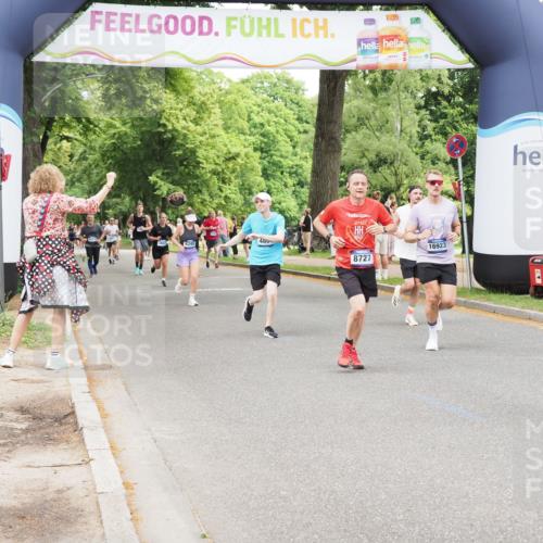29.06.2025 - hella hamburg halbmarathon MichiJ http://msf.ph/oto/8273518 29.06.2025 10:56:14 Zwischen KM18-KM19 4649, 4864, 8727, 9738, 11025, 11581, 14384, 17239, 17296, 17985 meine-sportfotos.de