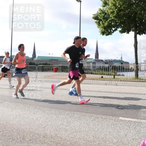 29.06.2025 - hella hamburg halbmarathon Lena Gebhardt http://msf.ph/oto/8273584 29.06.2025 09:57:41 Lombardsbrücke 11512, 160, 1030, 1086, 1094, 1193, 1320, 1321, 1422, 1442, 1563, 1870, 2119, 2252, 2397, 2444, 2448, 2488, 2595, 2612, 2814, 2855, 2946, 3048, 3058, 3096, 3103, 3114, 3251, 3698, 3999, 4261, 4299, 4379, 4558, 4986, 5013, 5018, 5021, 5024, 5032, 5305, 5633, 5775, 5820, 5907, 6125, 6355, 6356, 6374, 6569, 6585, 6628, 6720, 6762, 6776, 6795, 6942, 7134, 7221, 7397, 7478, 7594, 7646, 7742, 7930, 7932, 7952, 7973, 7976, 9316, 10191 meine-sportfotos.de
