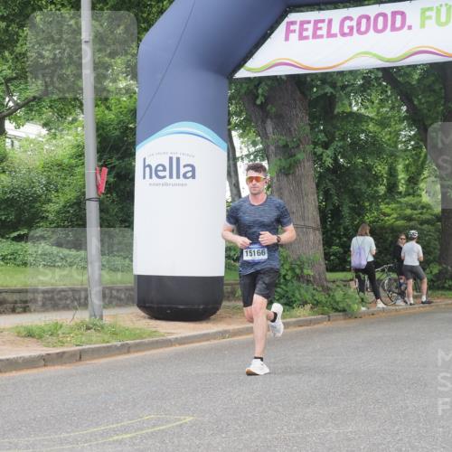 29.06.2025 - hella hamburg halbmarathon KatJ http://msf.ph/oto/8273715 29.06.2025 10:09:06 Zwischen KM18-KM19  meine-sportfotos.de