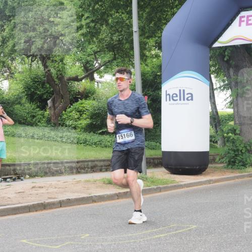 29.06.2025 - hella hamburg halbmarathon KatJ http://msf.ph/oto/8273867 29.06.2025 10:09:07 Zwischen KM18-KM19  meine-sportfotos.de