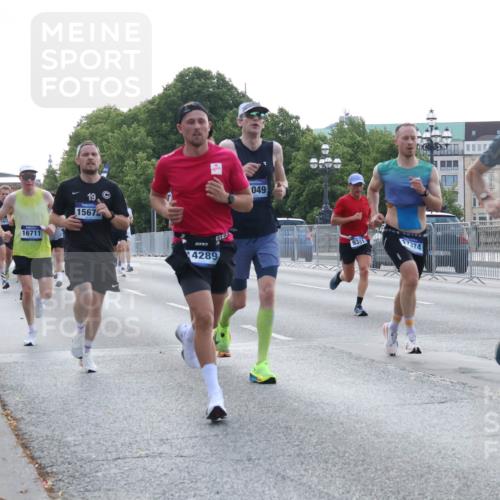 29.06.2025 - hella hamburg halbmarathon Lena Gebhardt http://msf.ph/oto/8273899 29.06.2025 09:45:09 Lombardsbrücke 10171, 5070, 16711, 19, 15672, 23, 4289, 049, 9381, 1374, 16157, 1758, 1827, 1990, 2021, 2746, 3043, 3201, 3845, 4050, 4678, 5070, 5269, 5328, 5367, 5746, 5826, 6619, 6781, 7272, 7481, 7651, 7723, 8209, 8473, 8731, 8883, 9137, 9381, 10156, 10171, 10486, 10848, 11169, 11413, 11857, 12049, 12234, 12287, 12595, 12900, 13838, 13956, 14140, 14164, 14289, 15268, 15583, 15672, 15883, 16157, 16377, 16508, 16713, 16736, 16818, 17428, 18567 meine-sportfotos.de